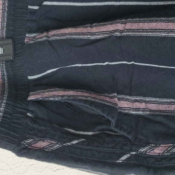 Two (2) pairs XXL shorts Gap & Old Navy 🌛 - Picture 8 of 16